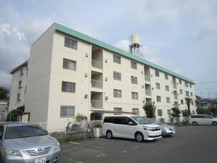 物件外観写真3　(駐車場)