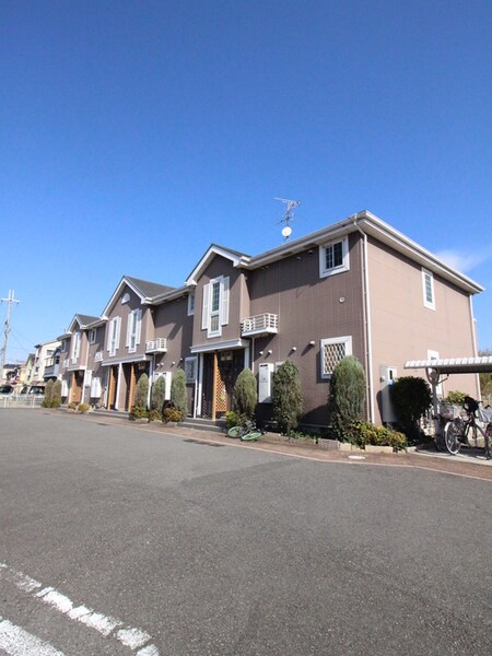 シャン・グリシーヌ外観写真