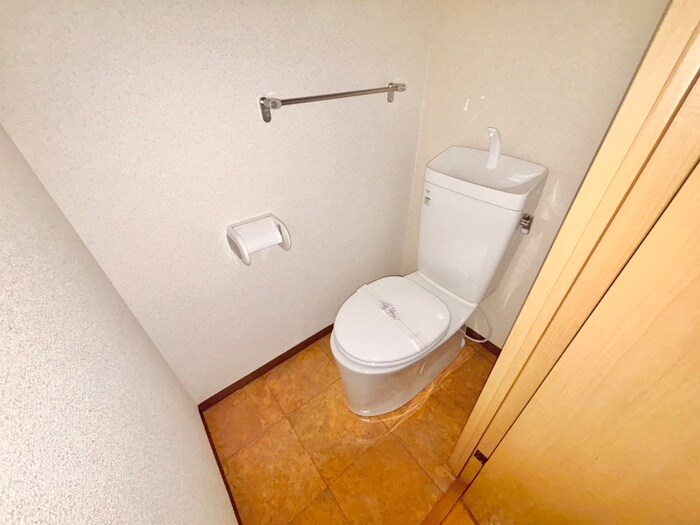 物件内観写真17　(トイレ)