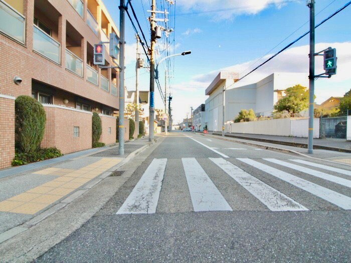 物件外観写真3　(周辺環境)