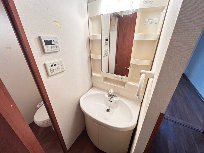 物件内観写真11　(洗面)