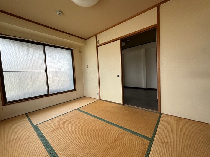 物件内観写真8　(居室)