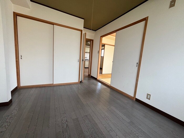 物件内観写真13　(居室)