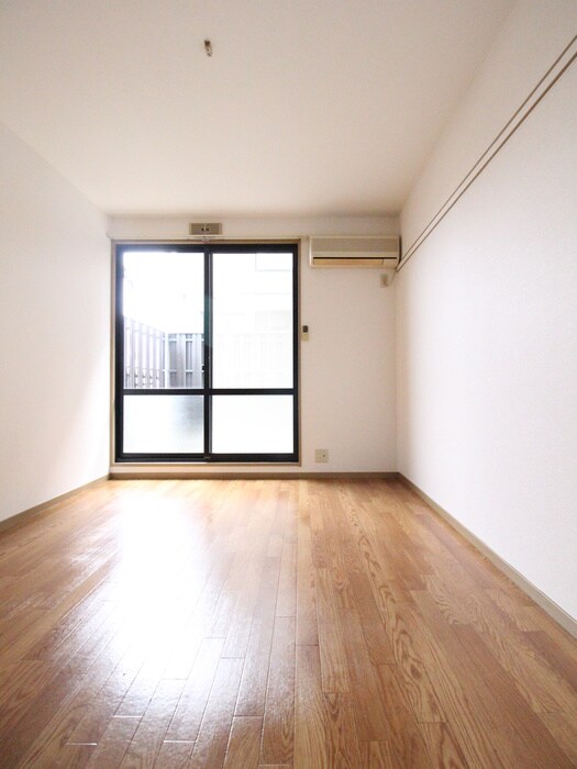 物件内観写真18　(居室)