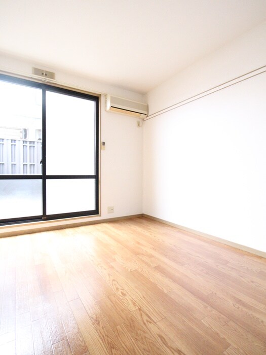 物件内観写真22　(居室)