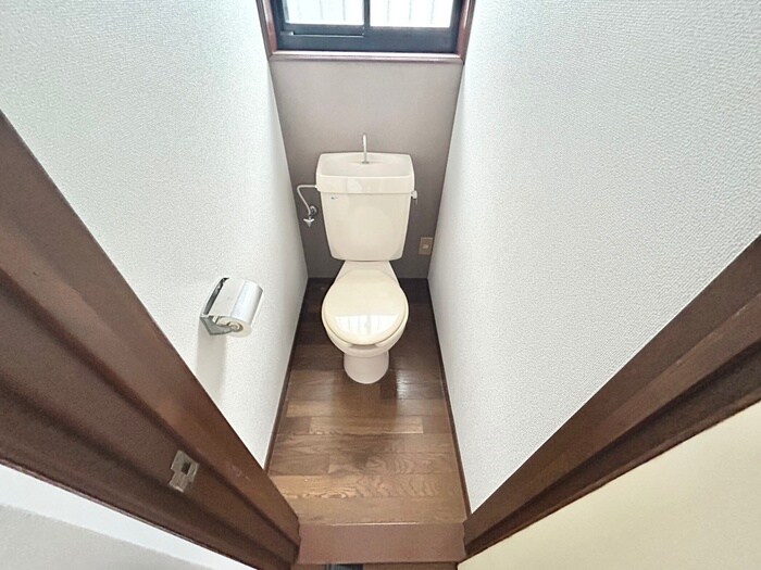 物件内観写真13　(トイレ)