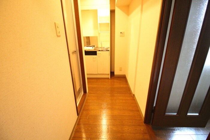 物件内観写真16　(廊下)