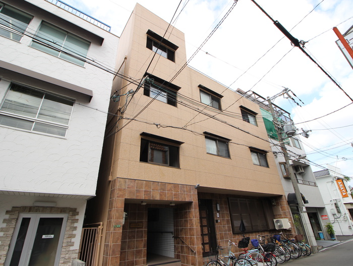 クリスタル勝山