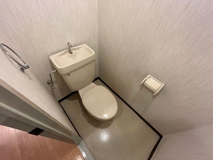 物件内観写真11　(トイレ)