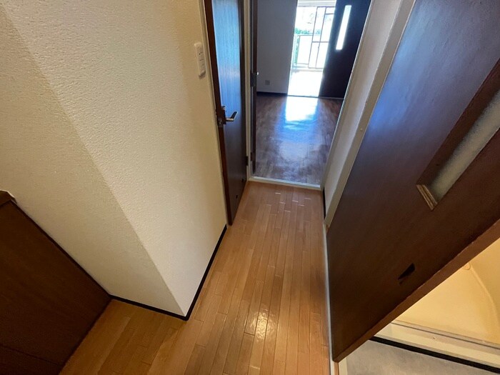 物件内観写真22　(廊下)