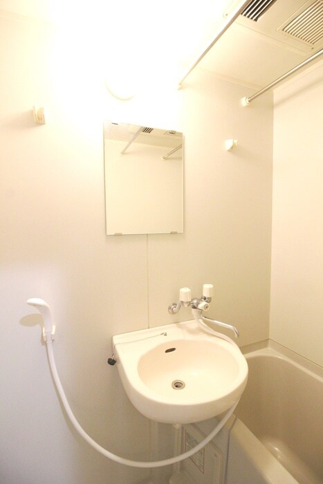 物件内観写真9　(洗面)