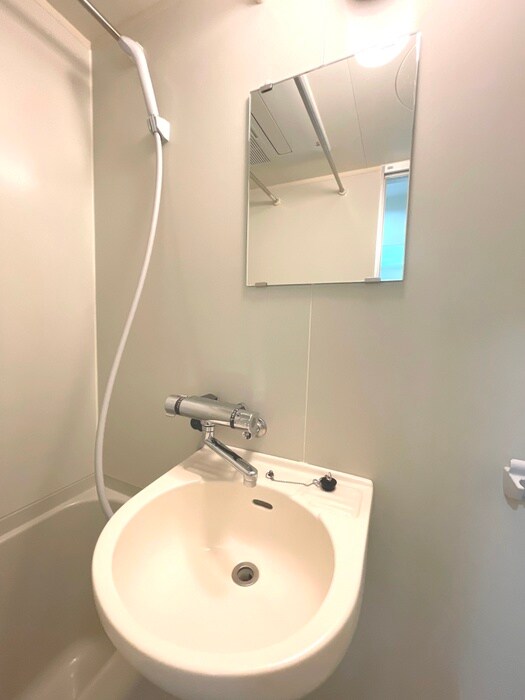 物件内観写真9　(洗面)