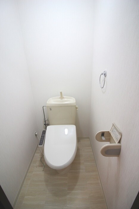 物件内観写真11　(トイレ)