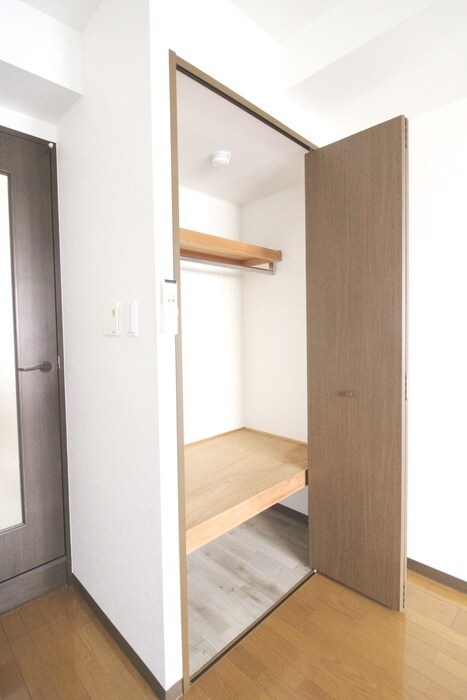 物件内観写真13　(収納)