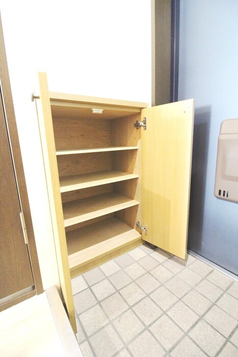 物件内観写真15　(靴箱)