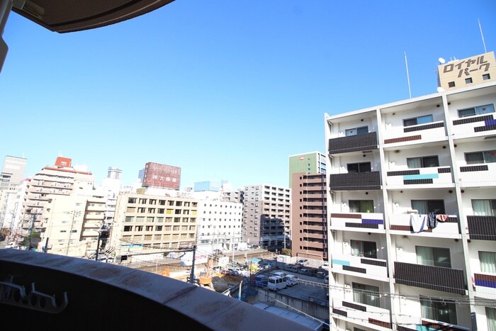 物件内観写真17　(室内からの展望)