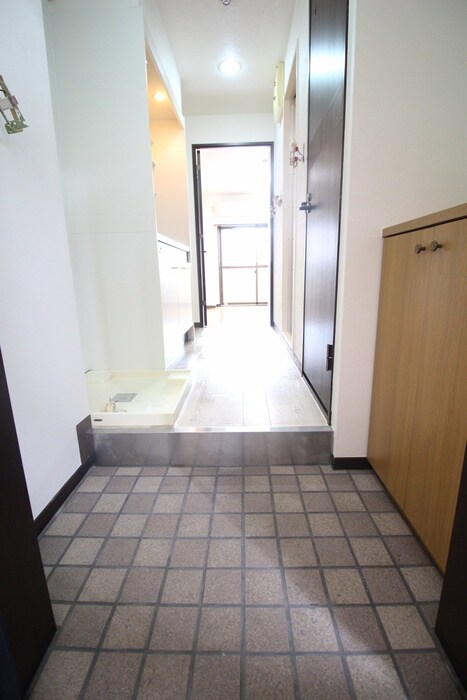 物件内観写真17　(廊下)