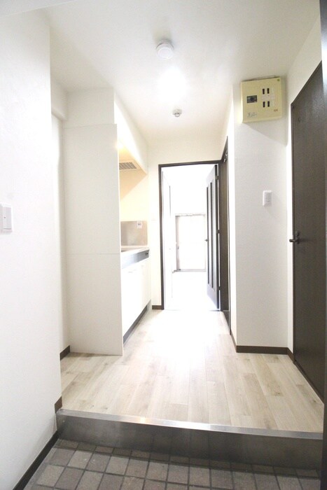 物件内観写真19　(廊下)