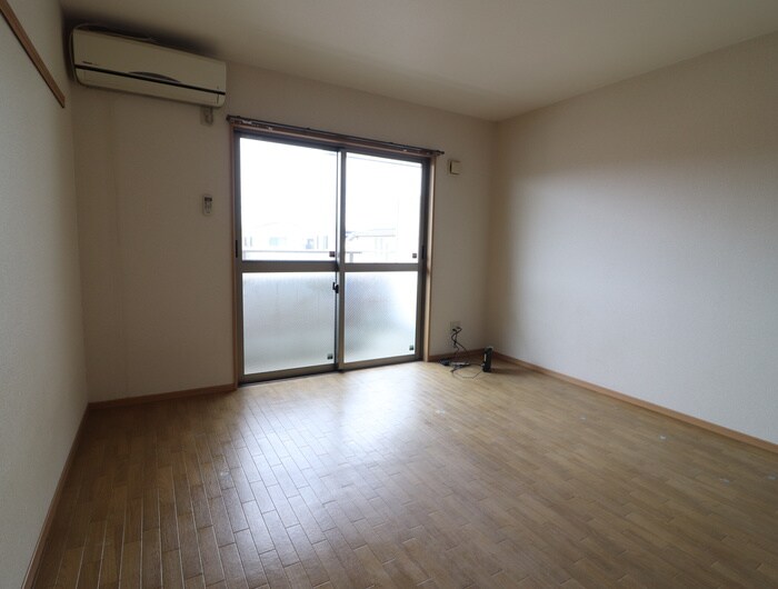 物件内観写真6　(居室)