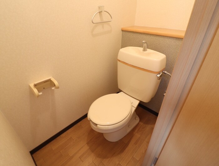 物件内観写真9　(トイレ)