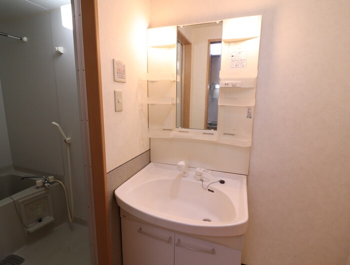 物件内観写真11　(洗面)