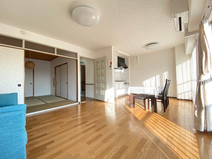 物件内観写真4　(居室)