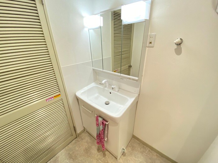物件内観写真11　(洗面)