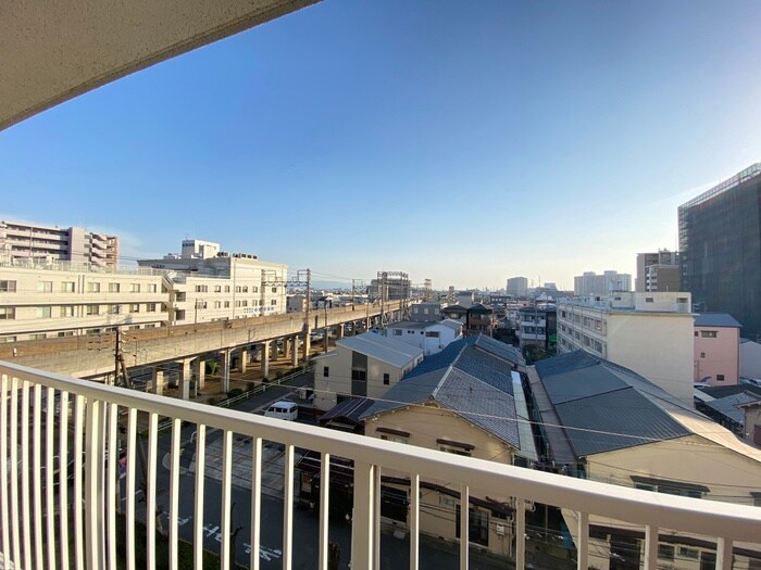 物件内観写真13　(室内からの展望)