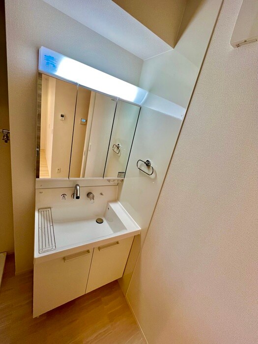 物件内観写真13　(洗面)