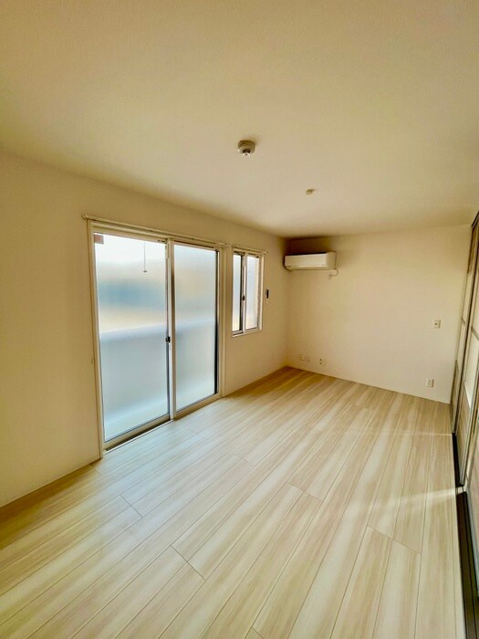 物件内観写真17　(居室)