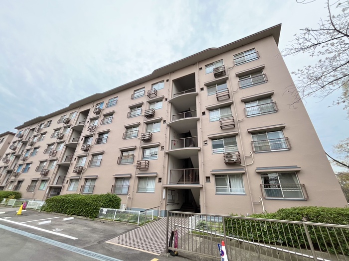 泉北赤坂台住宅7号棟(107)