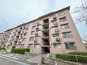 泉北赤坂台住宅7号棟(107)外観写真