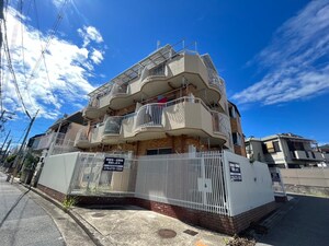 テラス・ロ－ズマリ－外観写真
