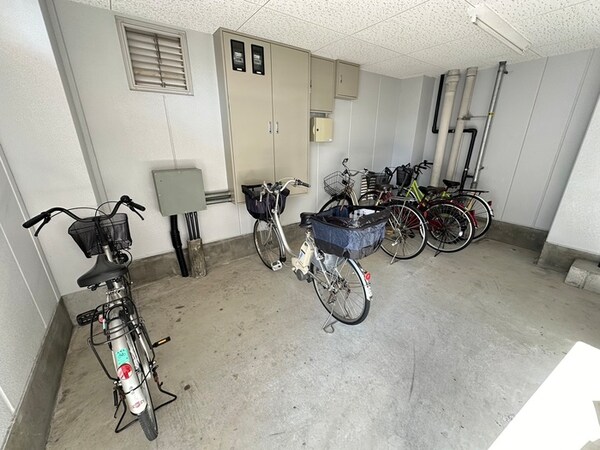 駐輪場