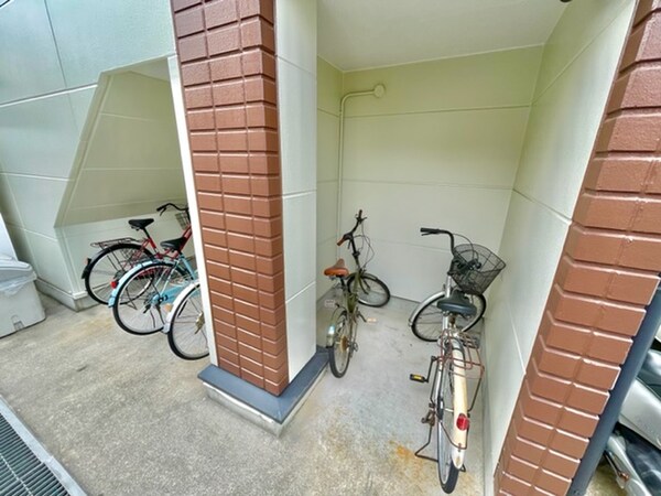 駐輪場