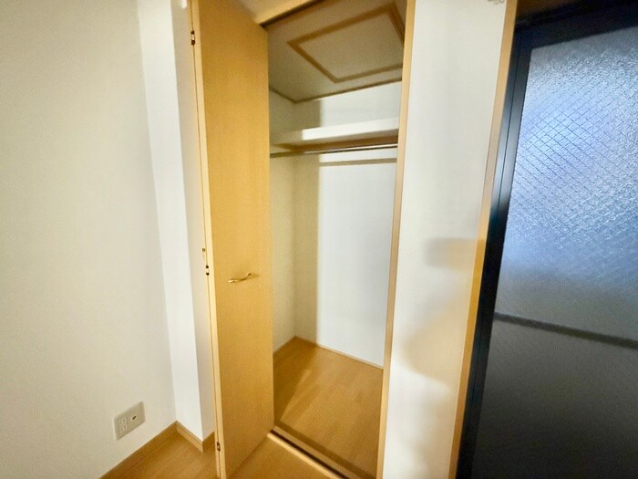物件内観写真16　(収納)