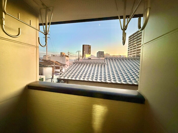 物件内観写真19　(室内からの展望)