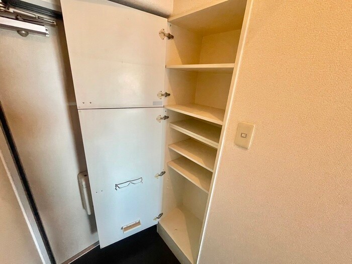 物件内観写真17　(靴箱)