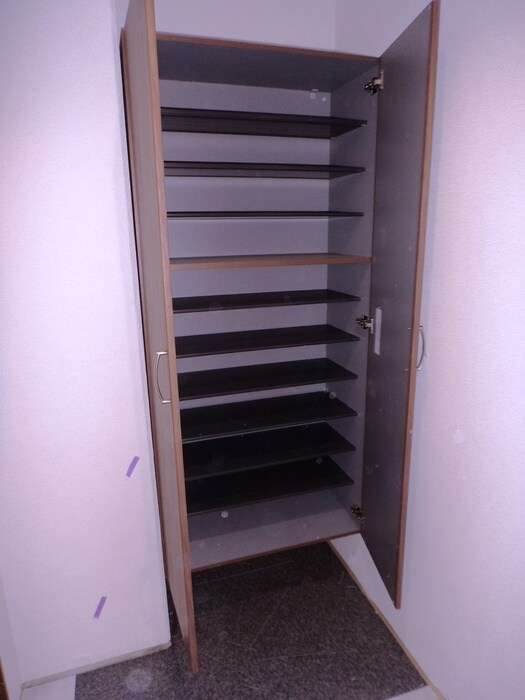 物件内観写真16　(収納)