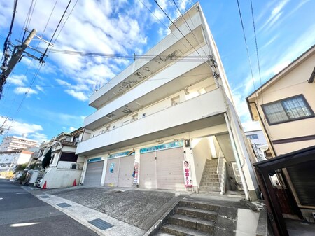 ユリーナ鈴蘭台外観写真