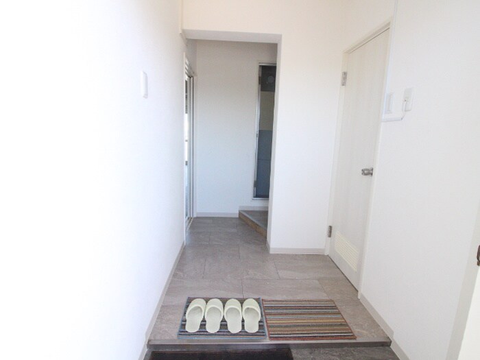 物件内観写真21　(廊下)