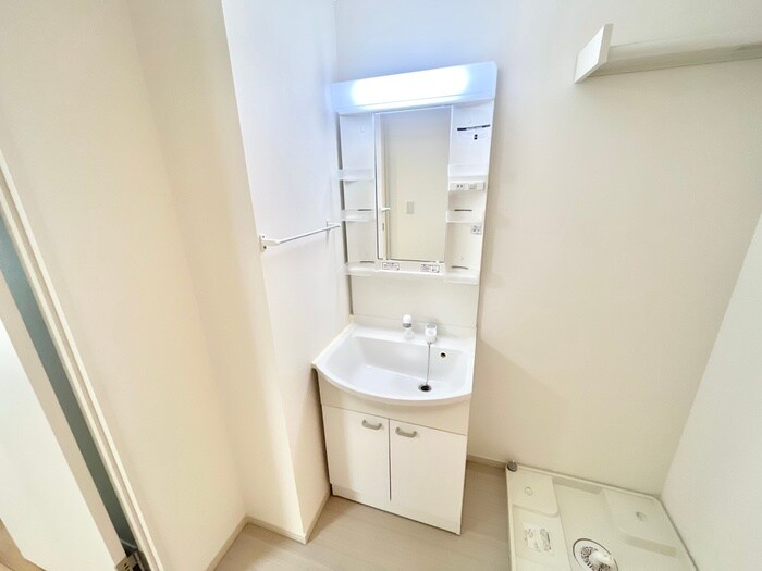 物件内観写真9　(洗面)