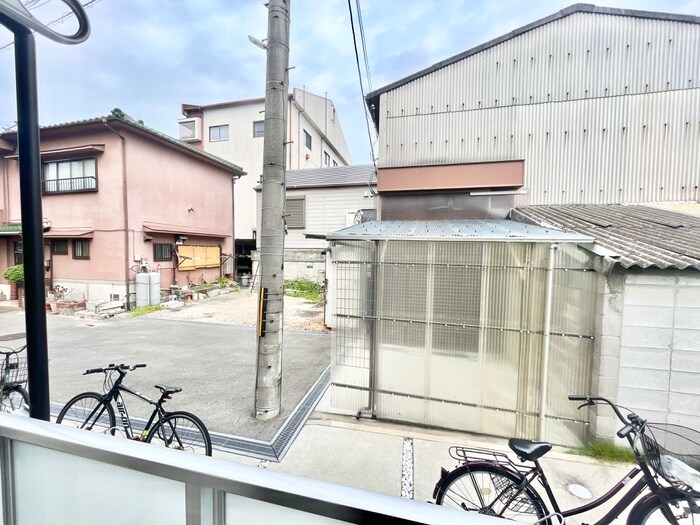 物件内観写真22　(室内からの展望)