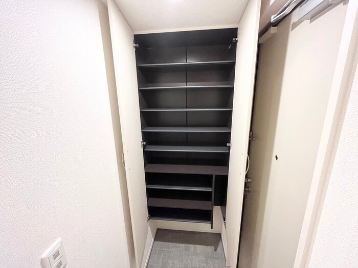 物件内観写真16　(靴箱)