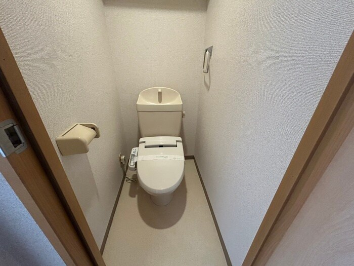 物件内観写真11　(トイレ)