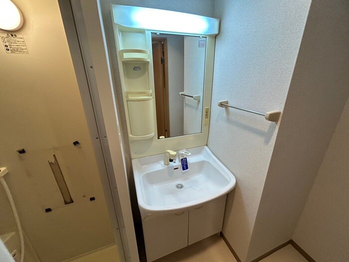 物件内観写真12　(洗面)