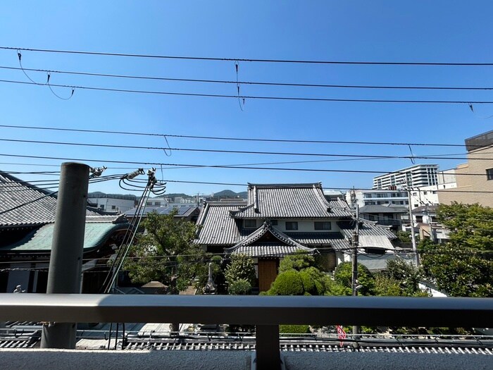 物件内観写真14　(室内からの展望)