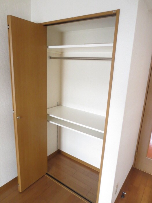 物件内観写真12　(収納)