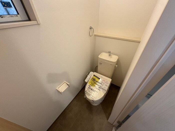 物件内観写真13　(トイレ)