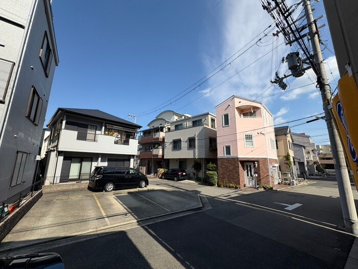 物件内観写真15　(室内からの展望)